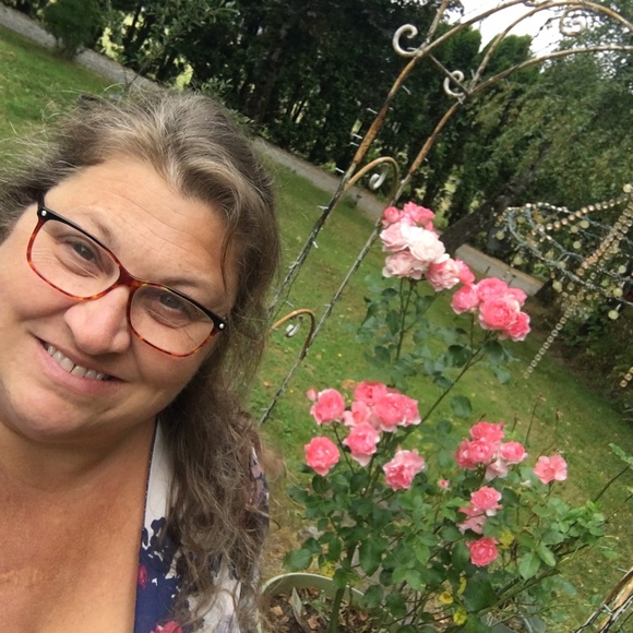 A few things about me… - Picture 1 of 17